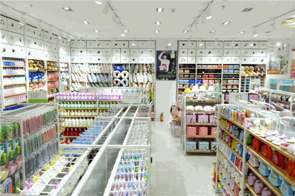 韩素生活快时尚百货